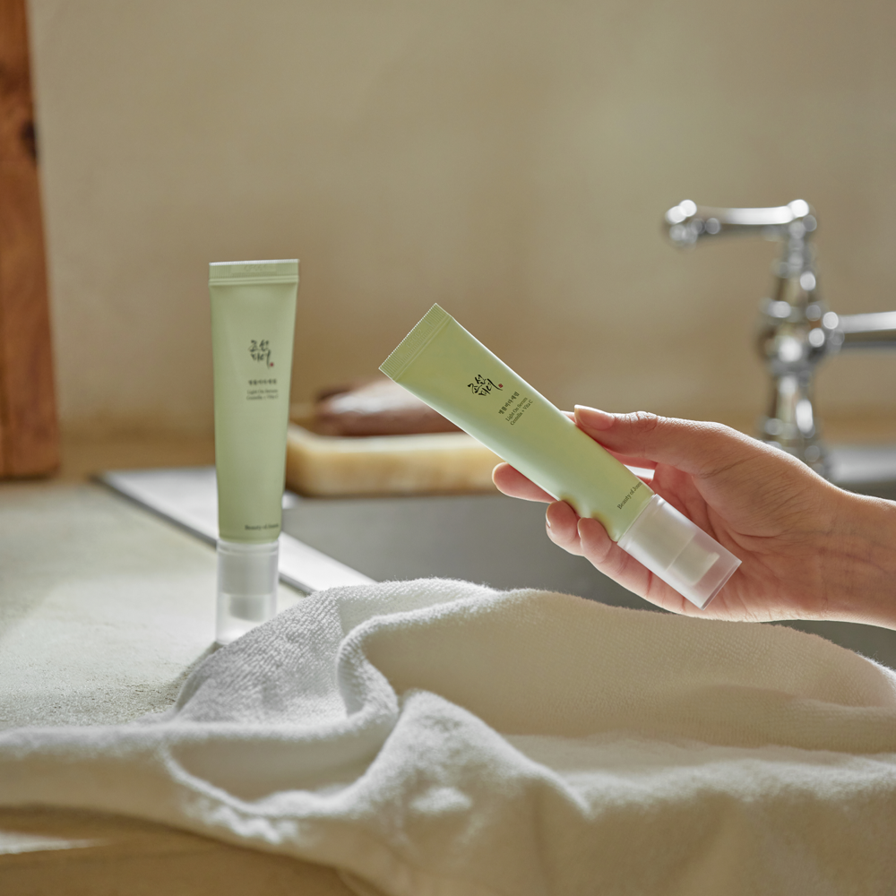 Beauty of Joseon - Light On Serum - Centella + Vita C - Brightening Serum with Vitamin C - 30ml - Image 2