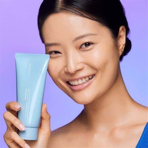 Laneige - Water Bank Blue Hyaluronic Cleansing Foam - Facial Washing Foam - 150g - Image 3