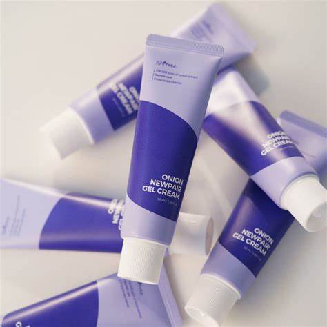 Isntree - Onion Newpair Gel Cream - Moisturizing-Regenerating Cream with Onion - 50ml - Image 2