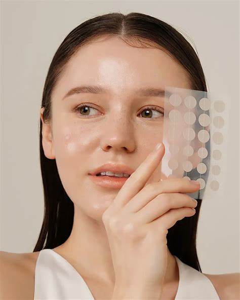 Isntree - Onion Newpair Spot Patch - Healing Eczema Patches - 24pcs. - Image 2