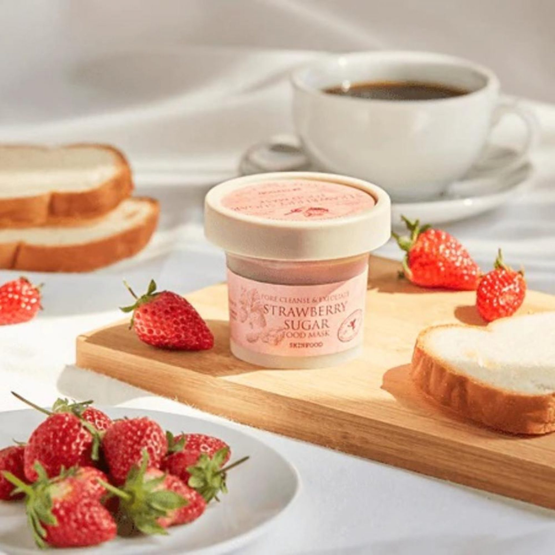 Skinfood Strawberry Sugar Food Mask 120g - Image 3