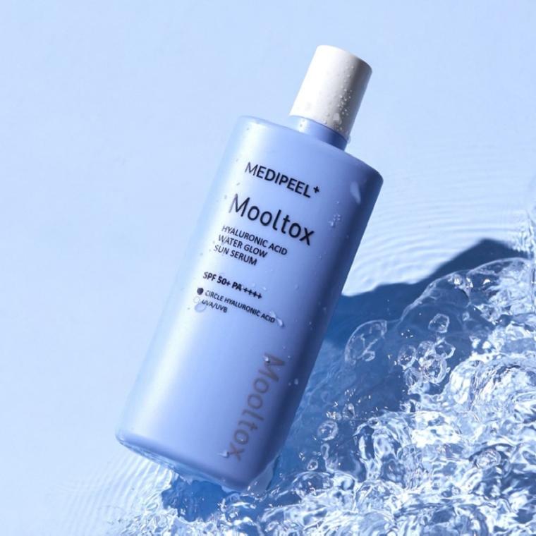 MEDI PEEL Hyaluronic Acid Mooltox Water Glow Sun Serum SPF 50+ PA++++ 50ml - Image 2