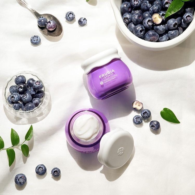 FRUDIA Blueberry Hydrating Intensive Cream Mini 5ml - Image 2